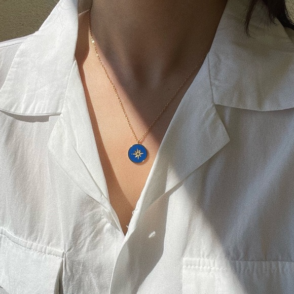 CLOSING SALE!18K Gold Plated Stella Blue Necklace - Picture 5 of 6